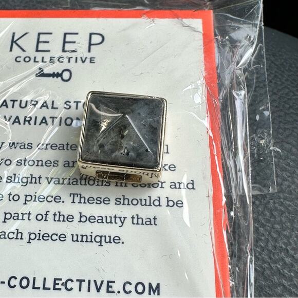 Keep Collective Charm Larvikite Pyramid Stone - Picture 4 of 6